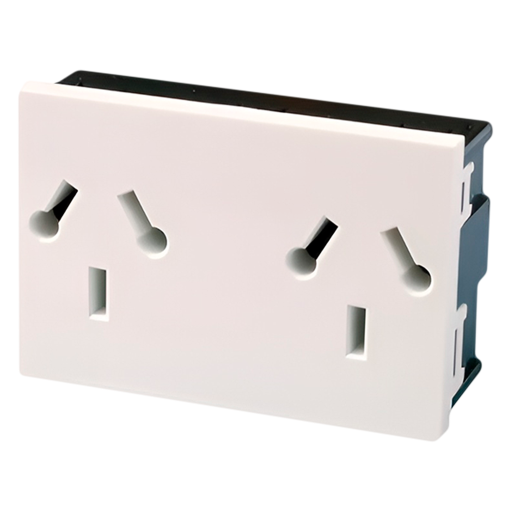 Toma C/Tierra Doble 10A 220V Combinación 3 Planas/2 Redondas Prefit Cambre